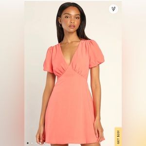 New with tags Lulus pink backless mini dress